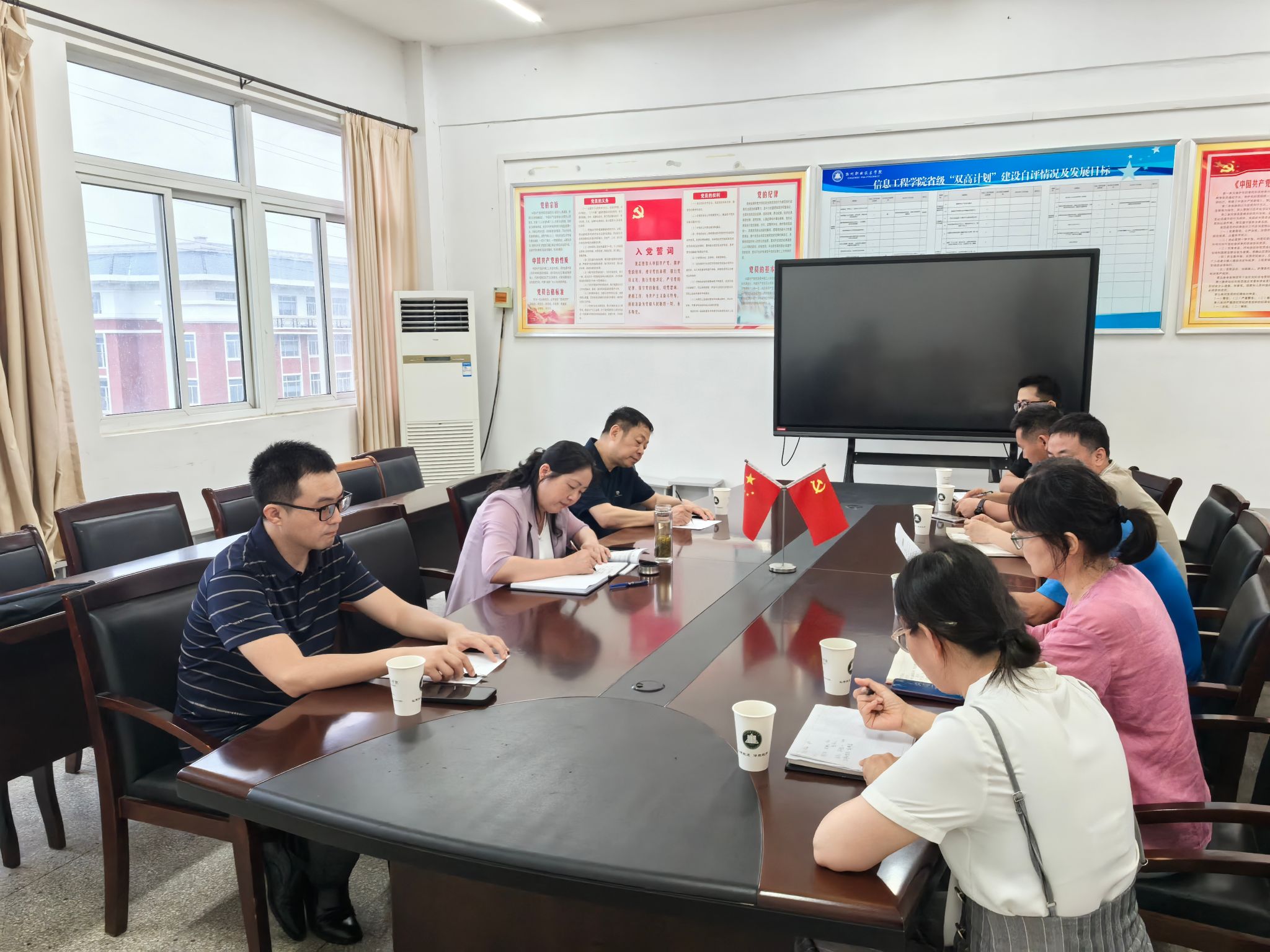 陈飏深入信息工程学院调研指导工作